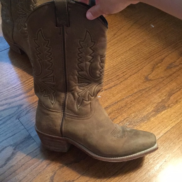 Cowgirl boots - Picture 2 of 3